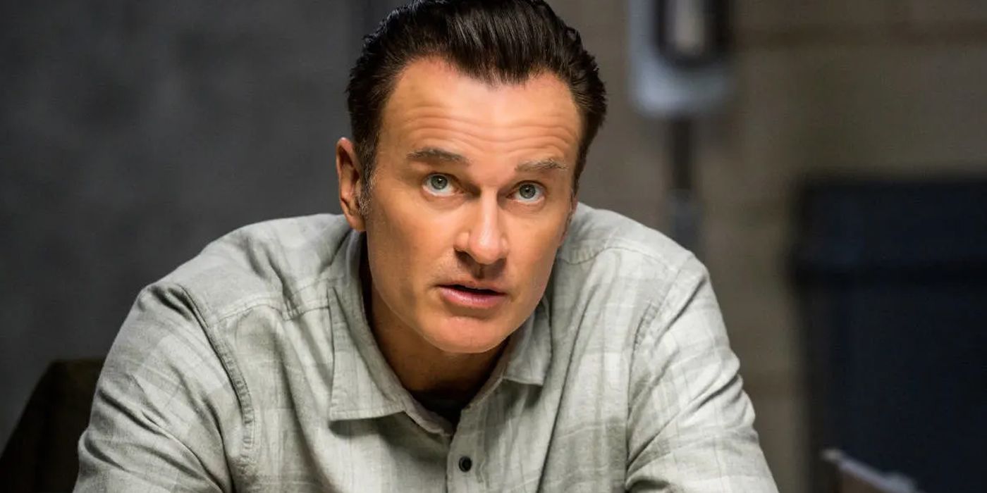 Julian McMahon under direct lighting in FBI Most Wanted