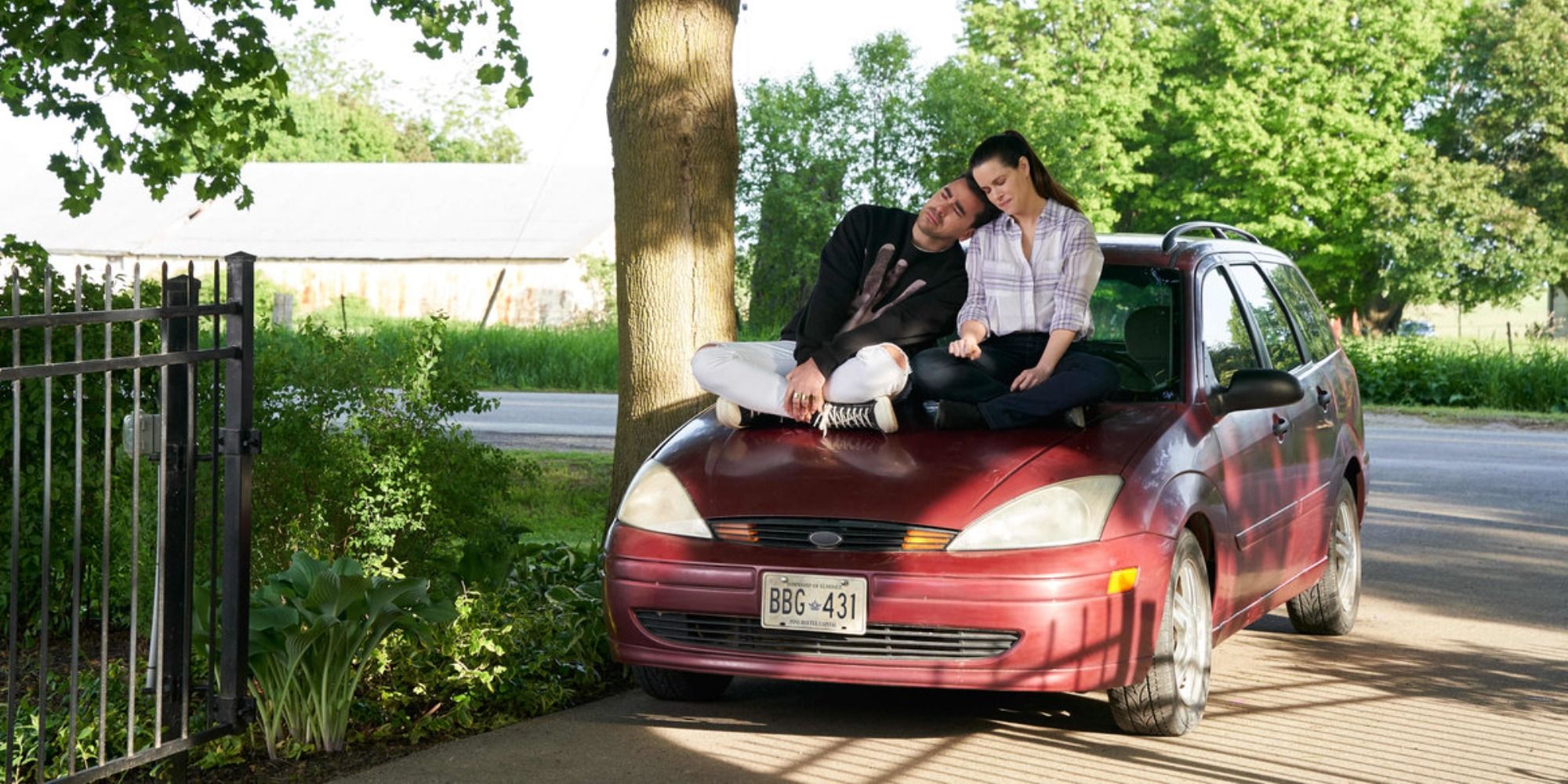 10 Schitt's Creek Episodes Where the Roses are Surprisingly Mature