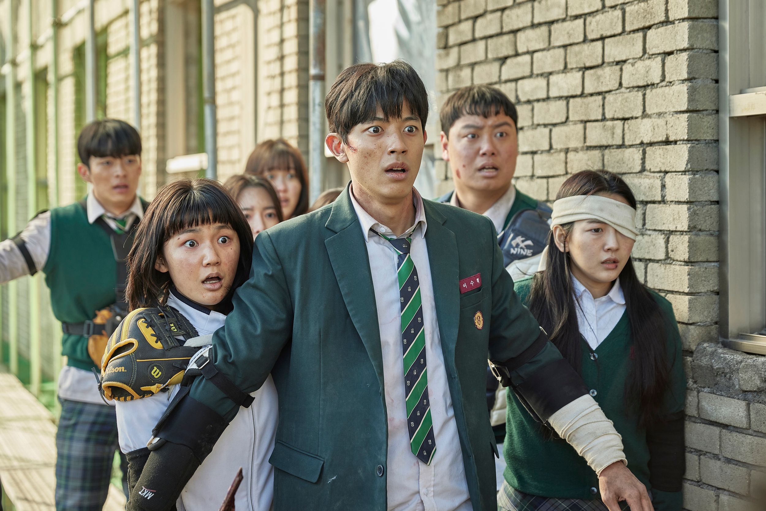 All of Us Are Dead': Meet the Rising Young Cast of Actors in the Netflix  Zombie K-Drama