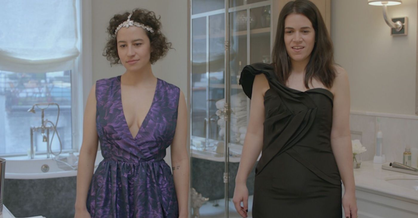 broad-city-season-4-house-sitting