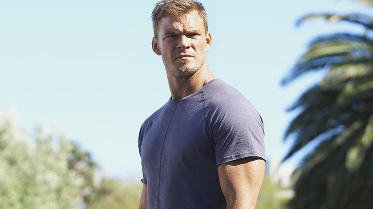 Jack Reacher (Alan Ritchson) from the Amazon Prime series 'Reacher.'