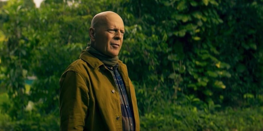 Bruce Willis standing outside in 'Fortress'