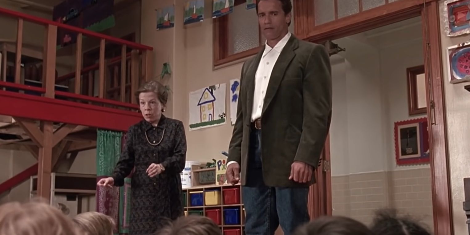 Arnold Schwarzenegger and Linda Hunt in 'Kindergarten Cop'