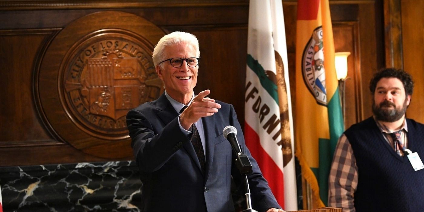 Ted Danson and Bobby Moynihan in Mr. Mayor