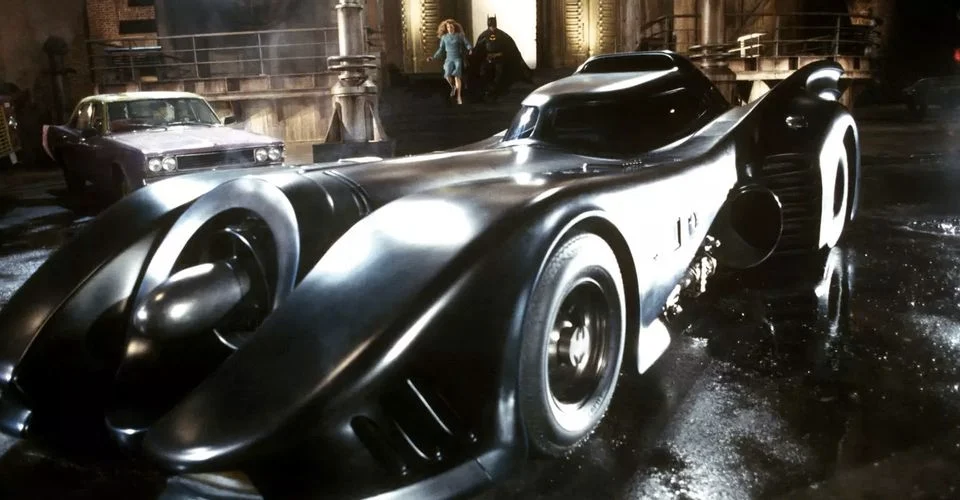 Tim-Burton-Batman-Movie-Batmobile