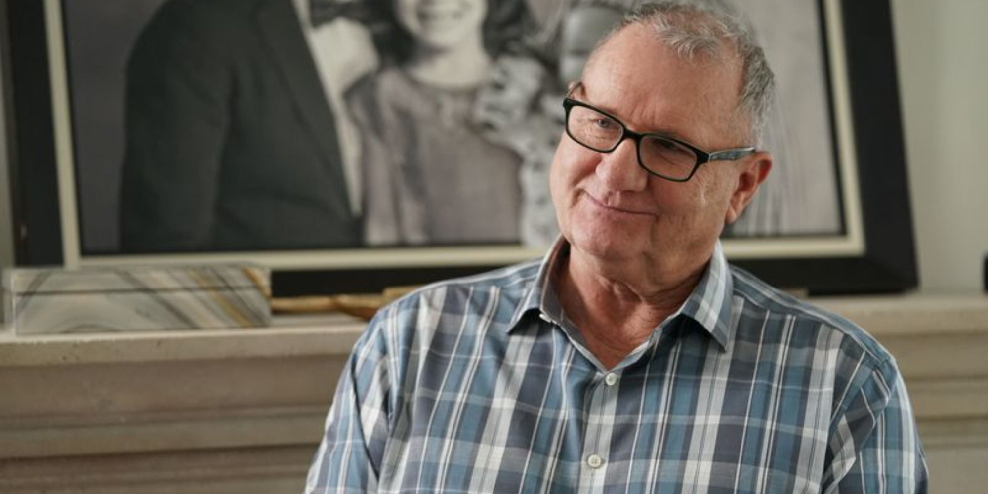 Jay Pritchett (Ed O&rsquo;Neill) smiling warmly in Modern Family