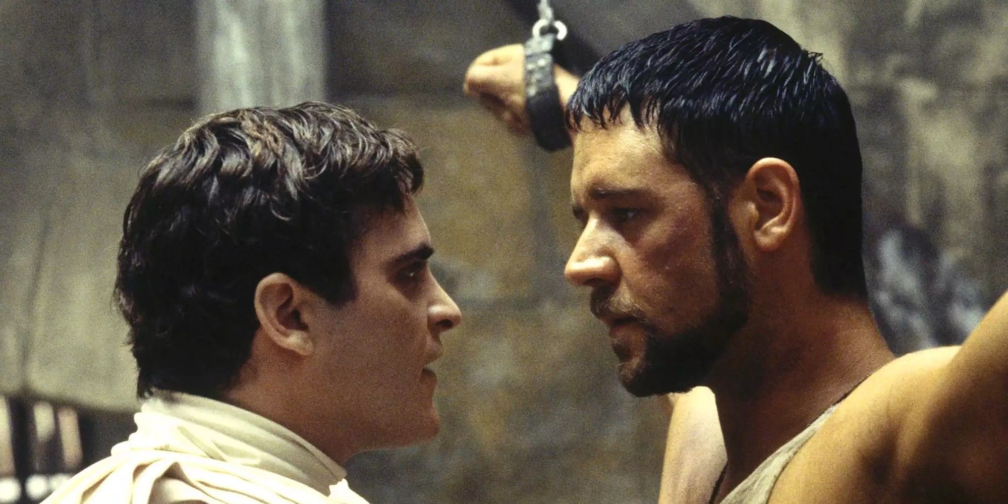 Joaquin Phoenix confronts Russell Crowe
