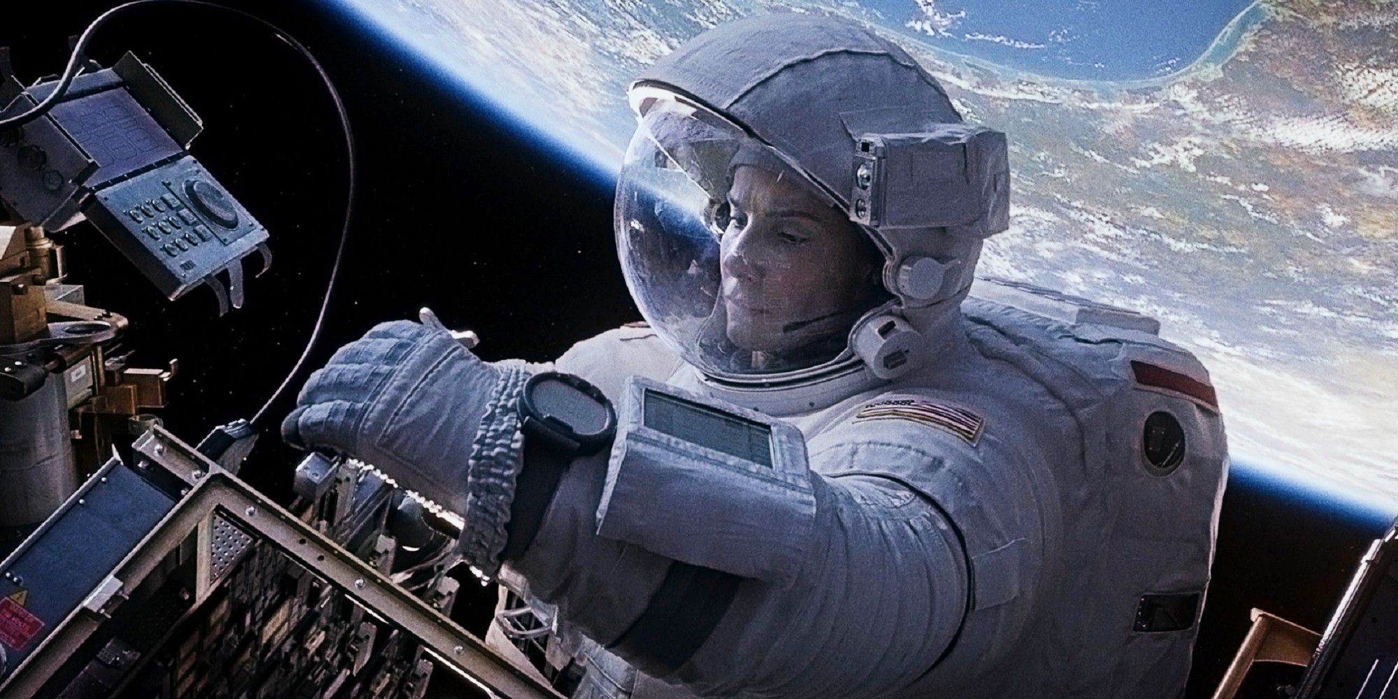 Gravity - Ryan fixing ship while in space