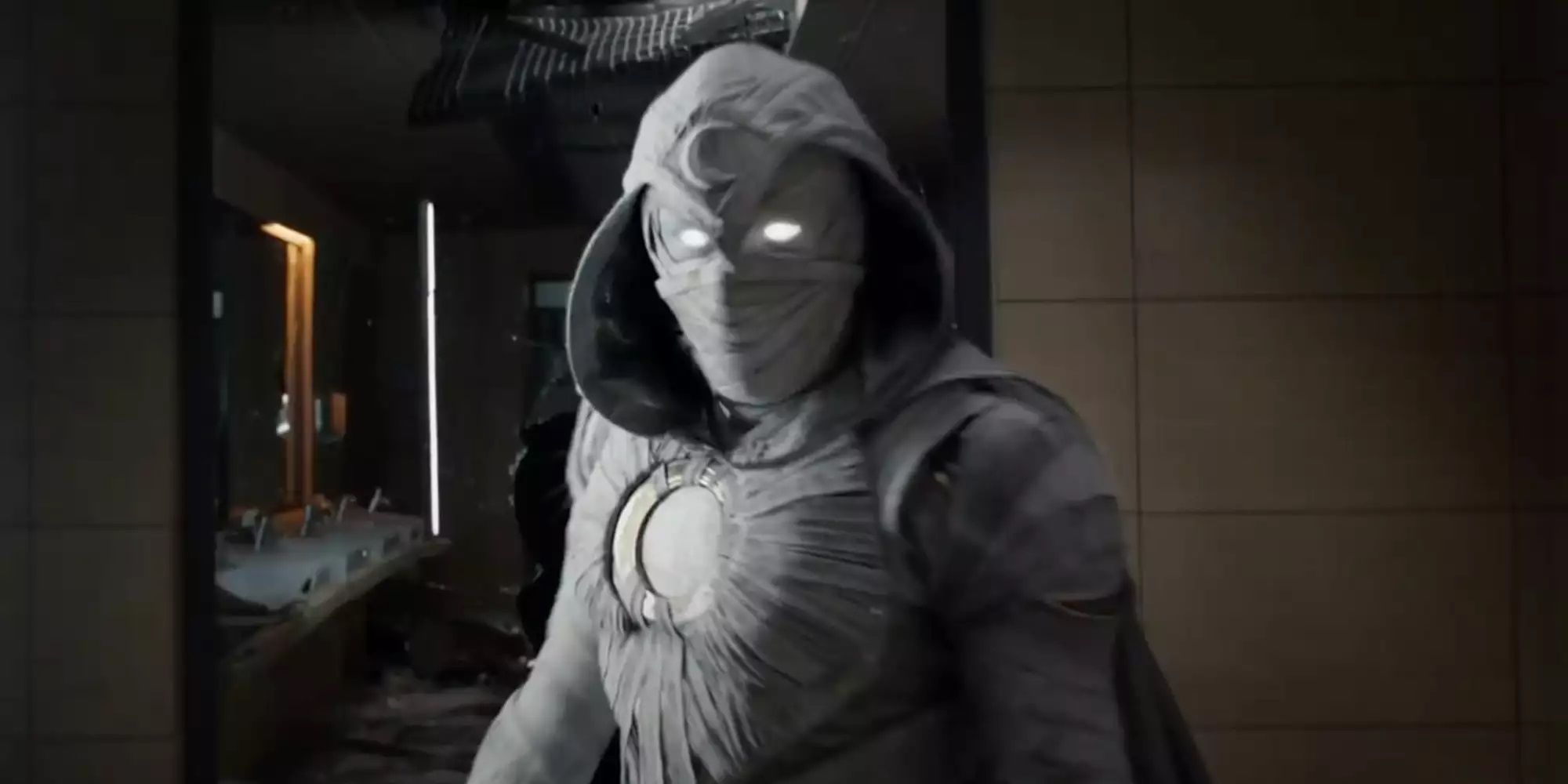 Moon Knight facing the camera