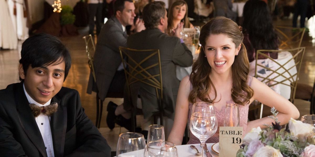 anna-kendrick-eloise-tony-revolori-renzo-table-19