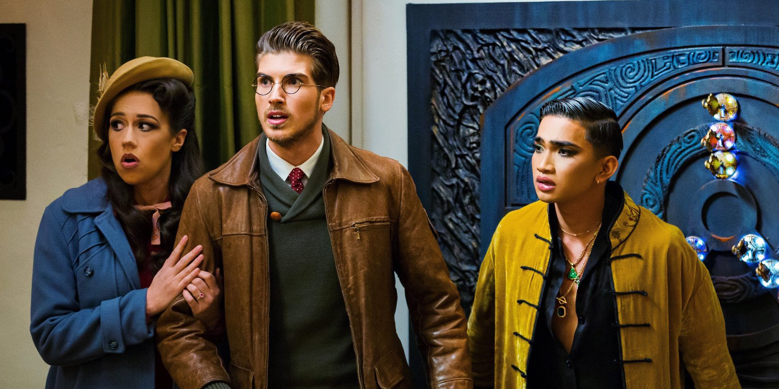 Colleen Ballinger and Joey Graceffa in Escape The Night