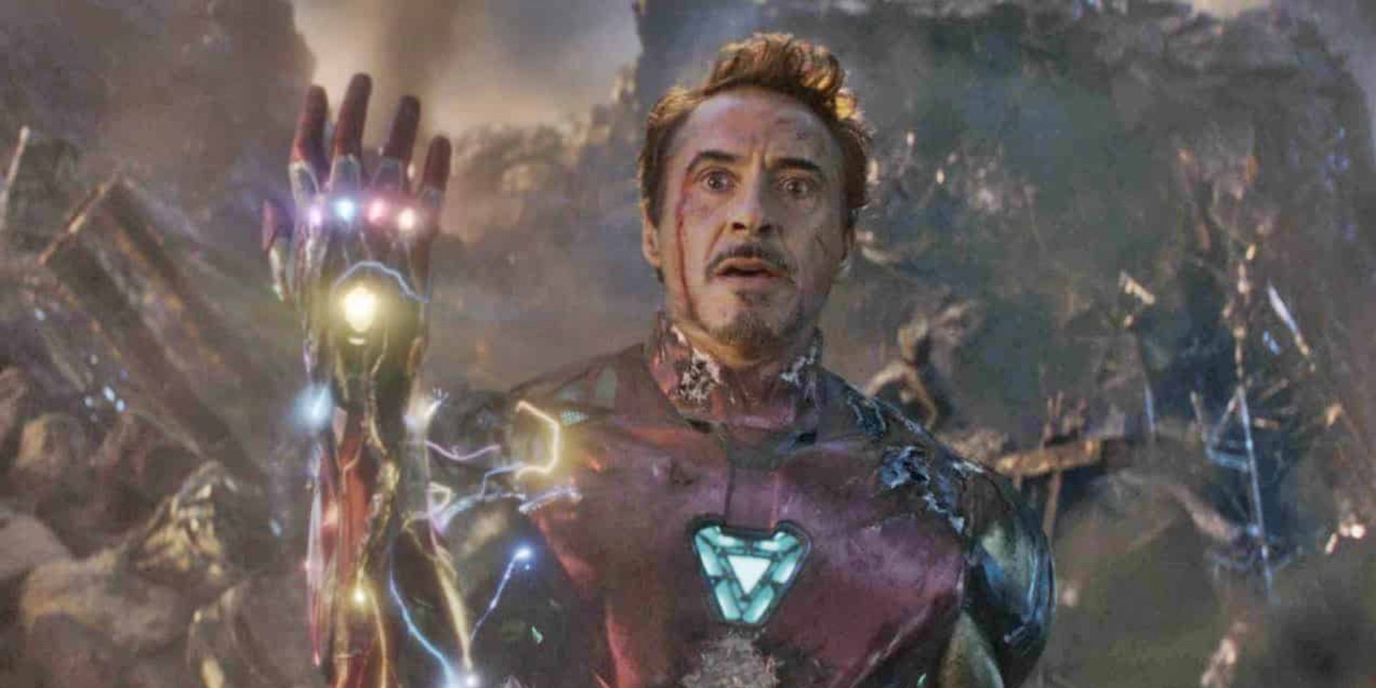 Iron Man about to snap his fingers in Avengers: Endgame