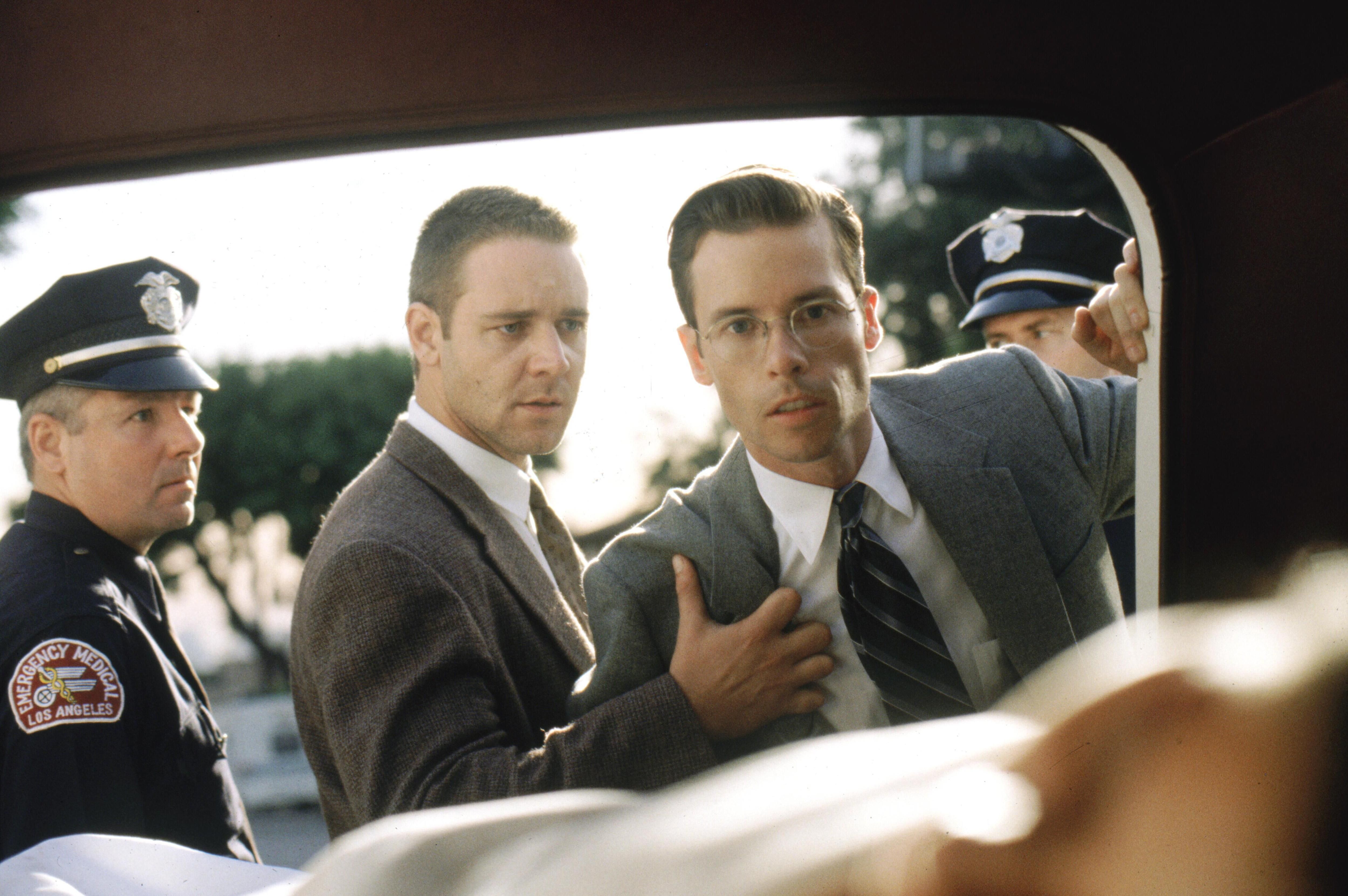 la-confidential-guy-pearce-russell-crowe