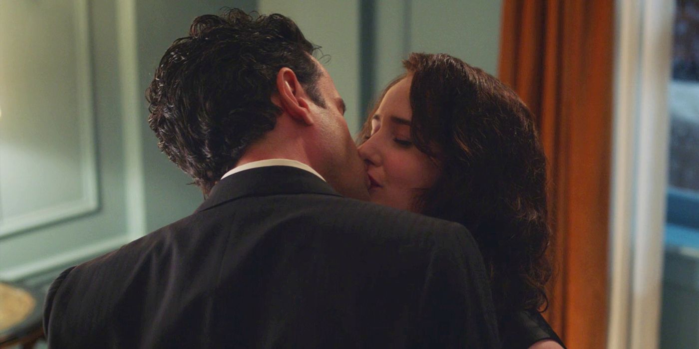 Luke Kirby as Lenny Bruce kissing Rachel Brosnahan as Midge in The Marvelous Mrs. Maisel