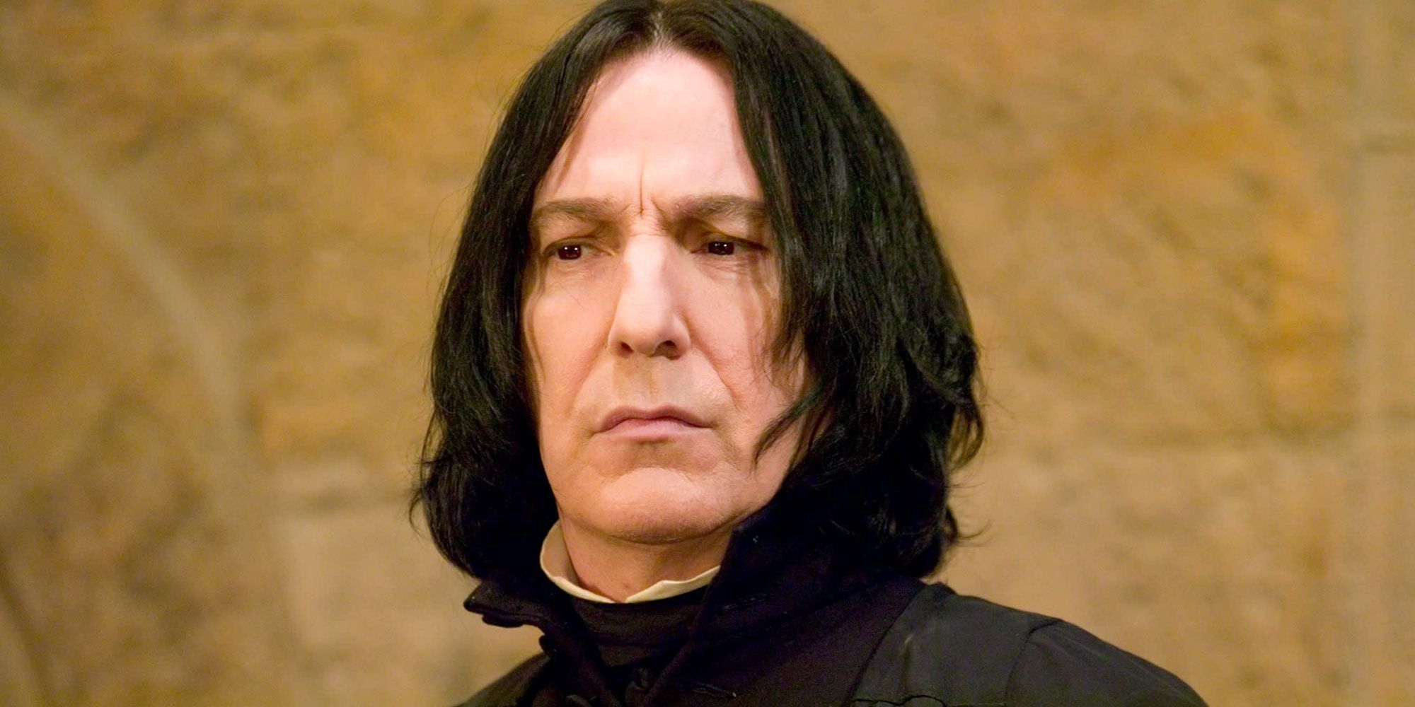 severus snape from harry potter dressed in his robes