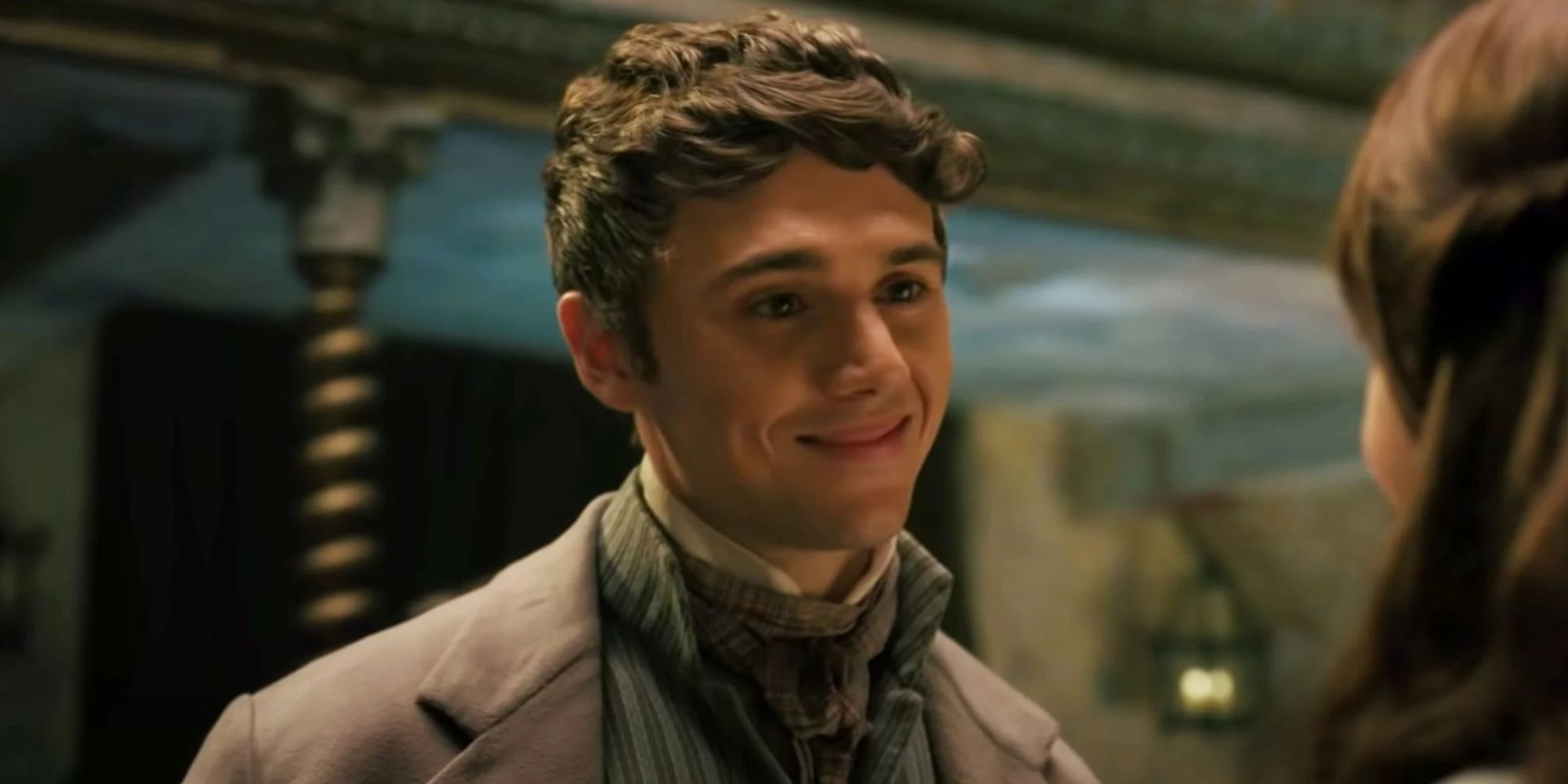 Theo smiling in Bridgerton Season 2