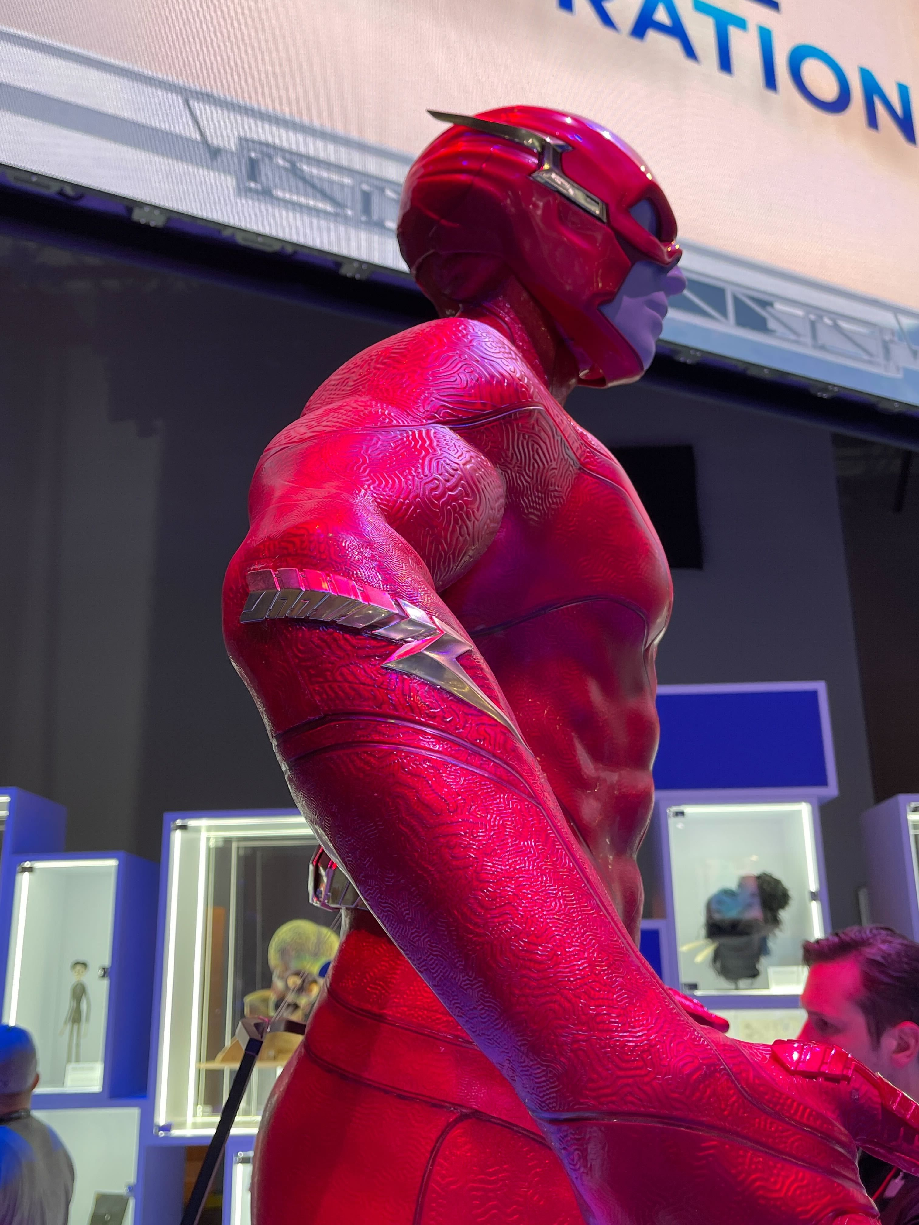 the flash movie costume ezra miller