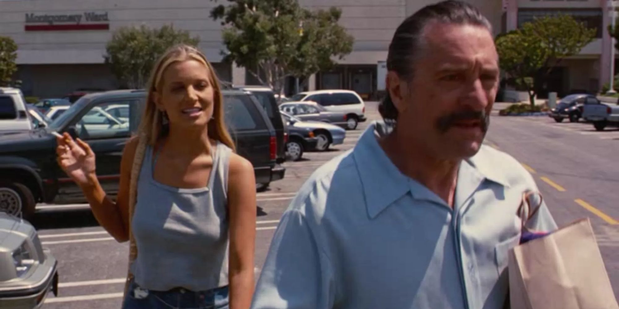 Melanie and Louis in the parking lot in Jackie Brown.