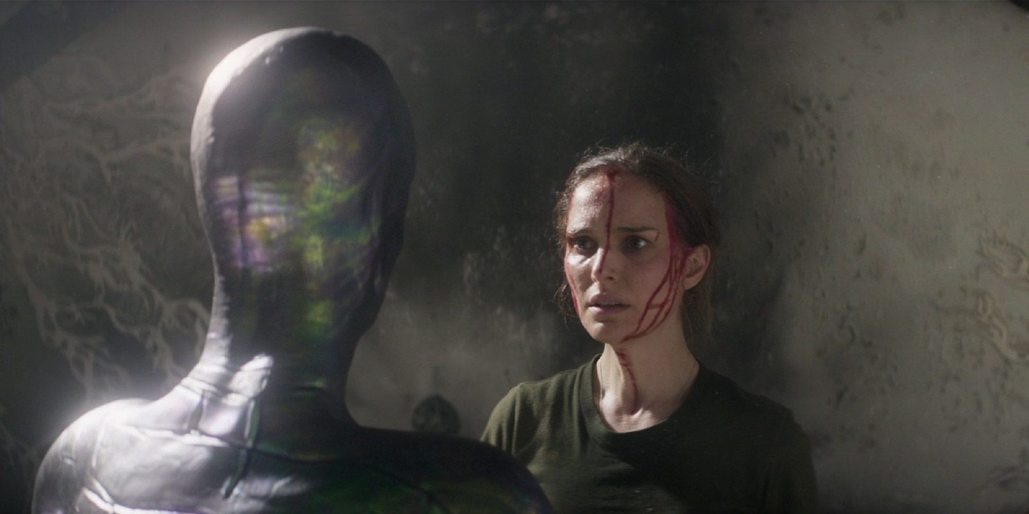 Natalie Portman with her mimic in Annihilation Lena
