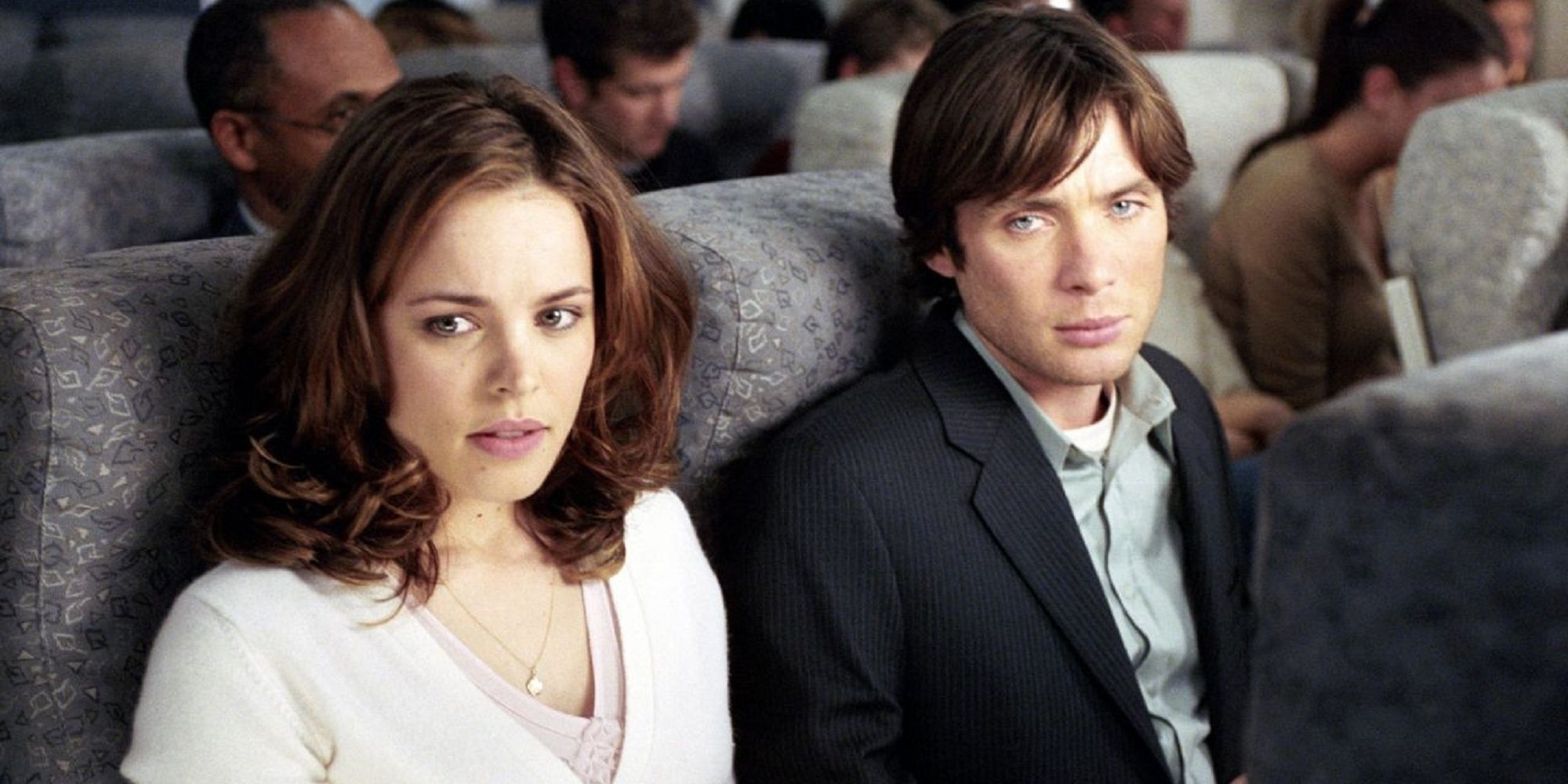 Rachel McAdams and Cillian Murphy sitting on the plane next to each other in Red Eye.
