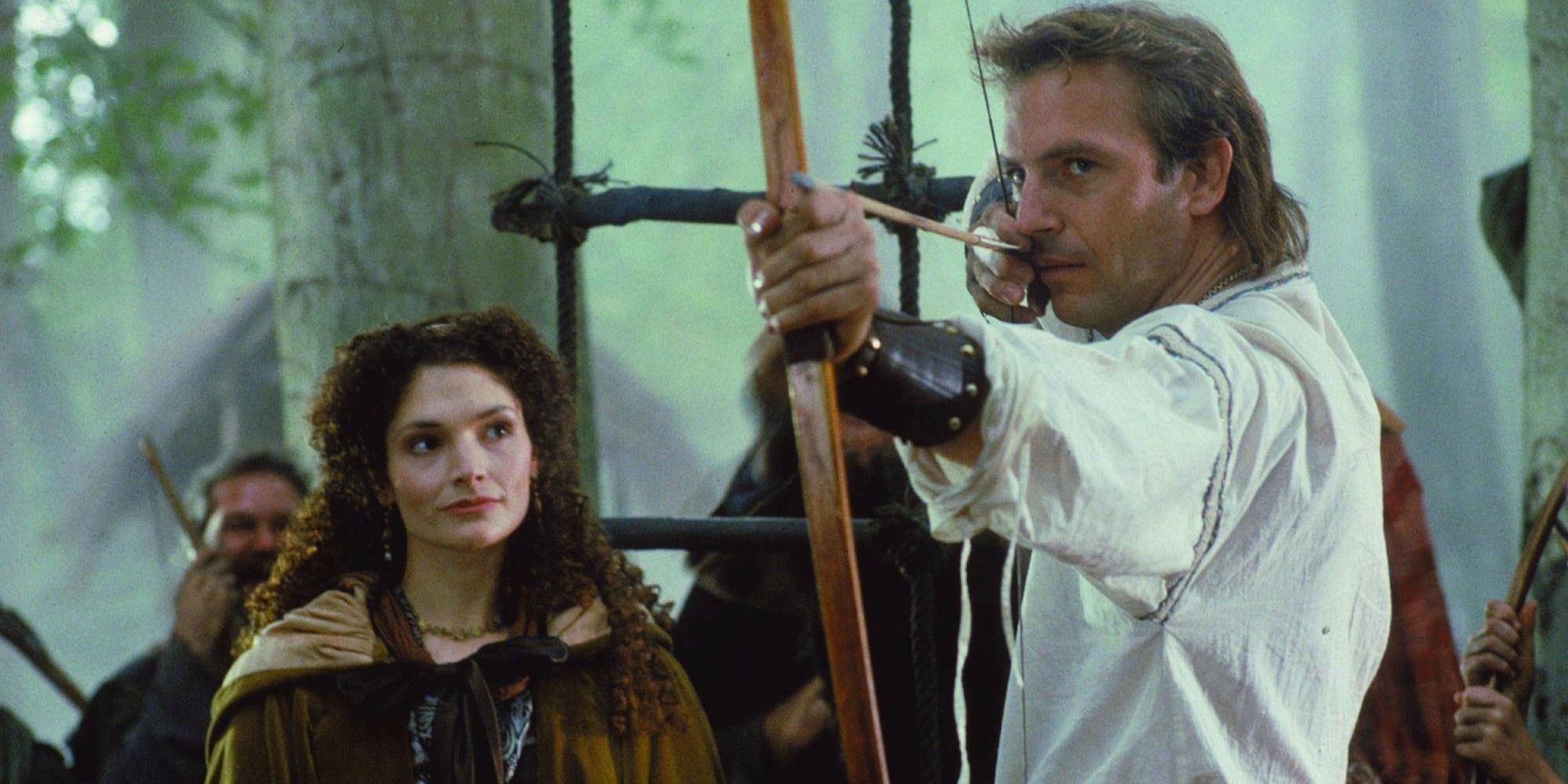 Kevin Costner y Mary Elizabeth Mastrantonio en Robin Hood: Prince of Thieves.
