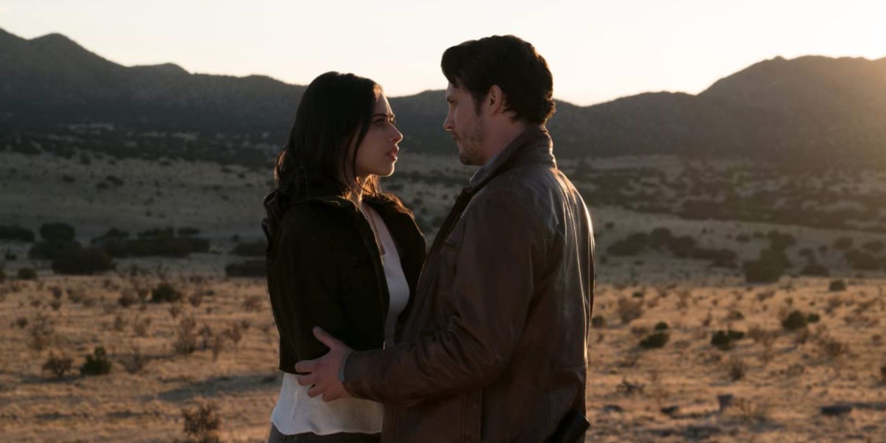 Nathan Parsons and Jeanine Mason in Roswell, New Mexico