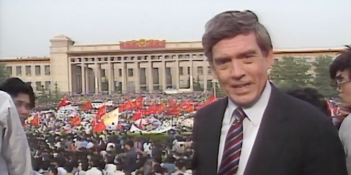 Dan Quite Receives the Peabody Profession Achievement Award From Dolly Parton