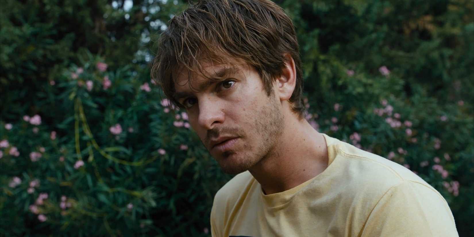 Andrew Garfield looking ahead in Under the Silver Lake
