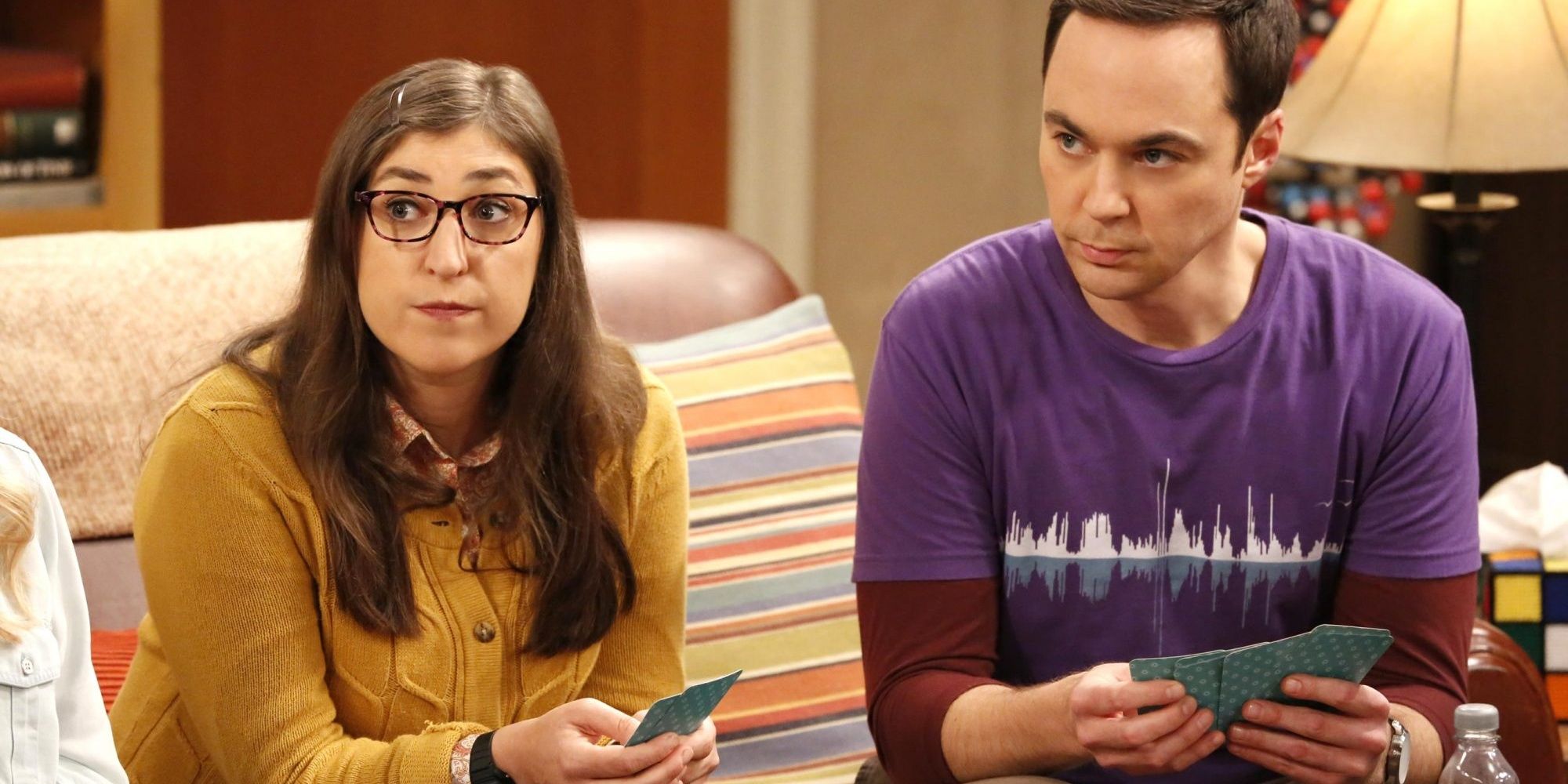 Sheldon and Amy on the couch in tbbt