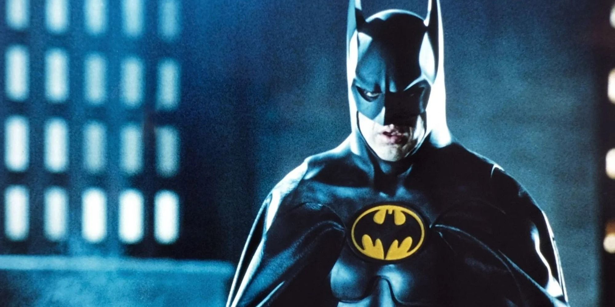 Michael Keaton interpreta Batman à noite 