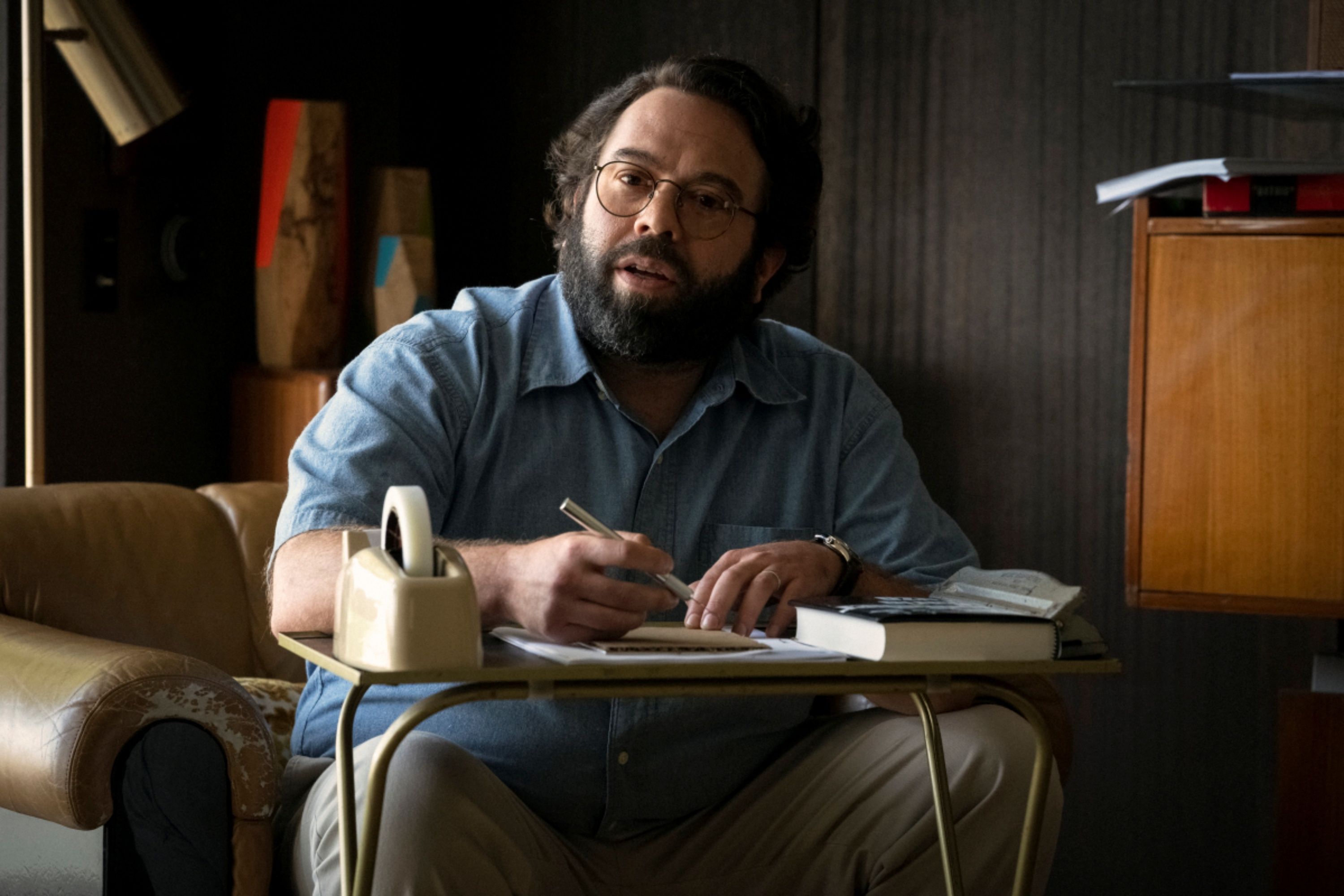 the-offer-dan-fogler-05