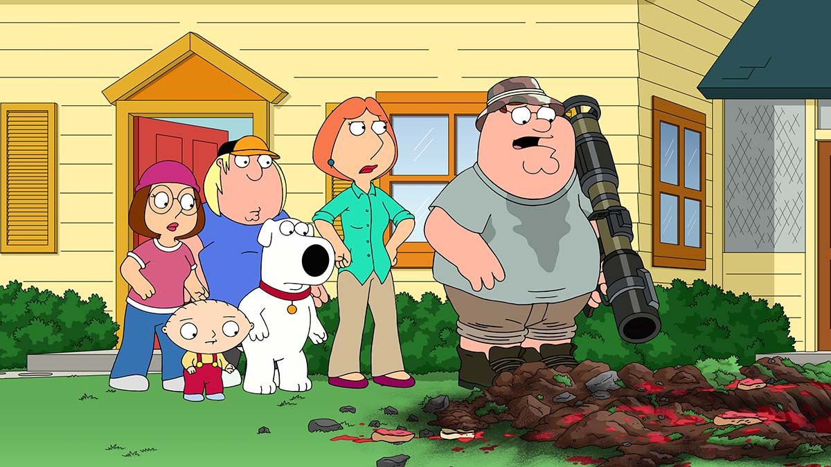 Family Guy, Griffins watching Peter with Rocket Launcher