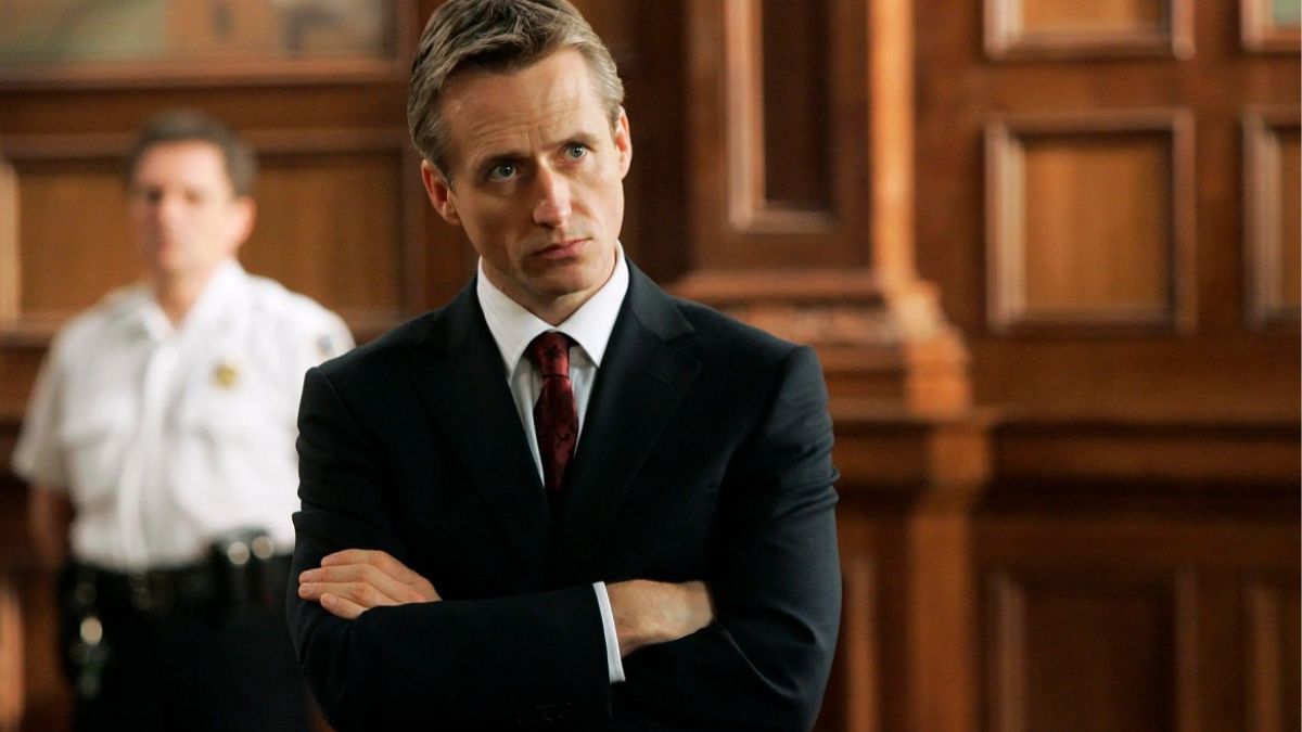ADA Michael Cutter (Linus Roache) on Law & Order: Special Victims Unit.
