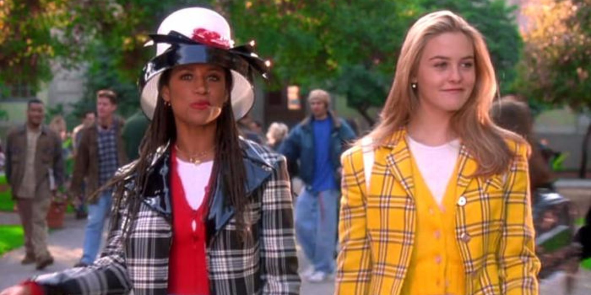 Alicia Silverstone and Brittany Murphy walking to school together