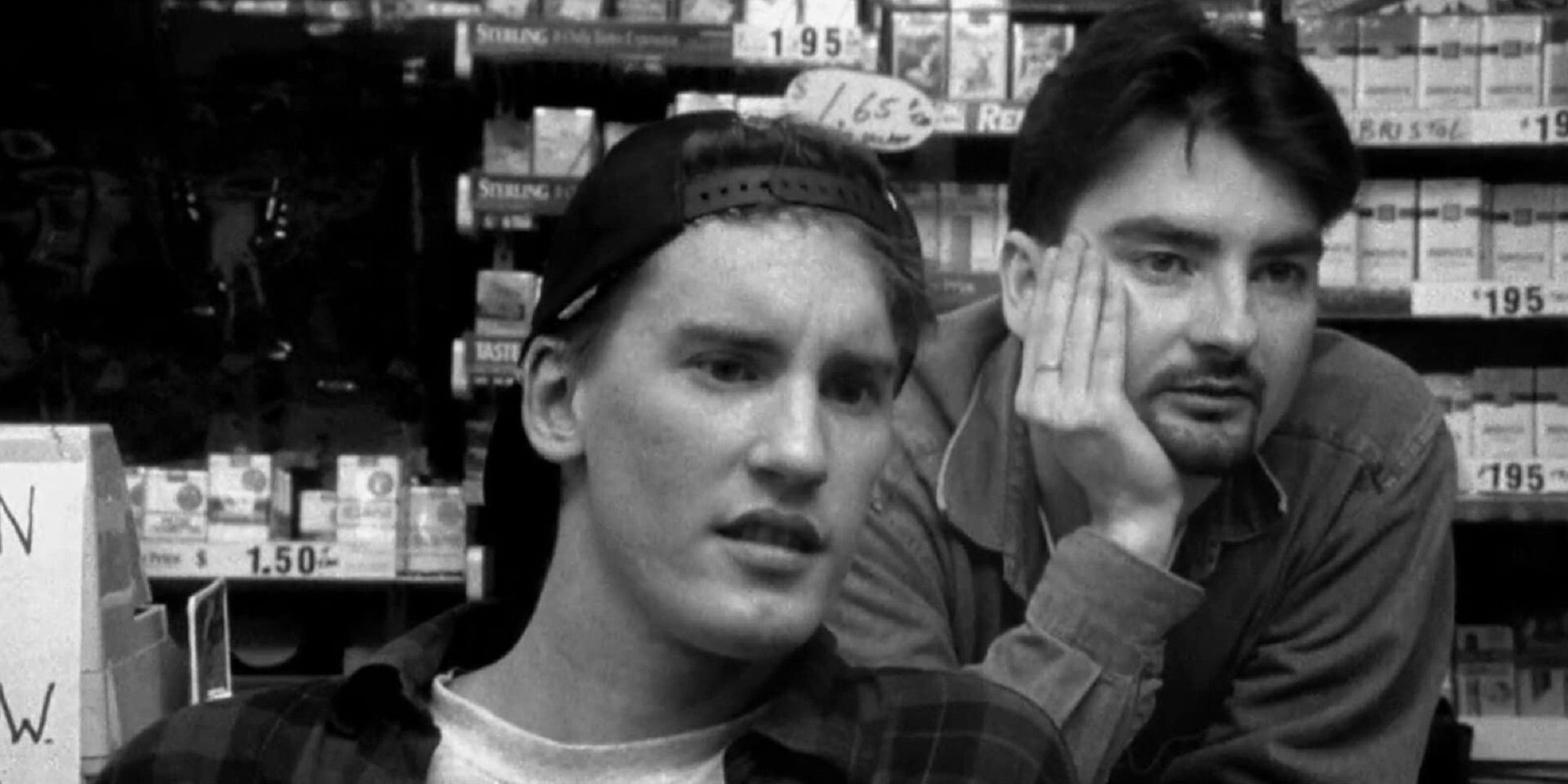 Jeff Anderson and Brian O'Halloran being themselves in Clerks.