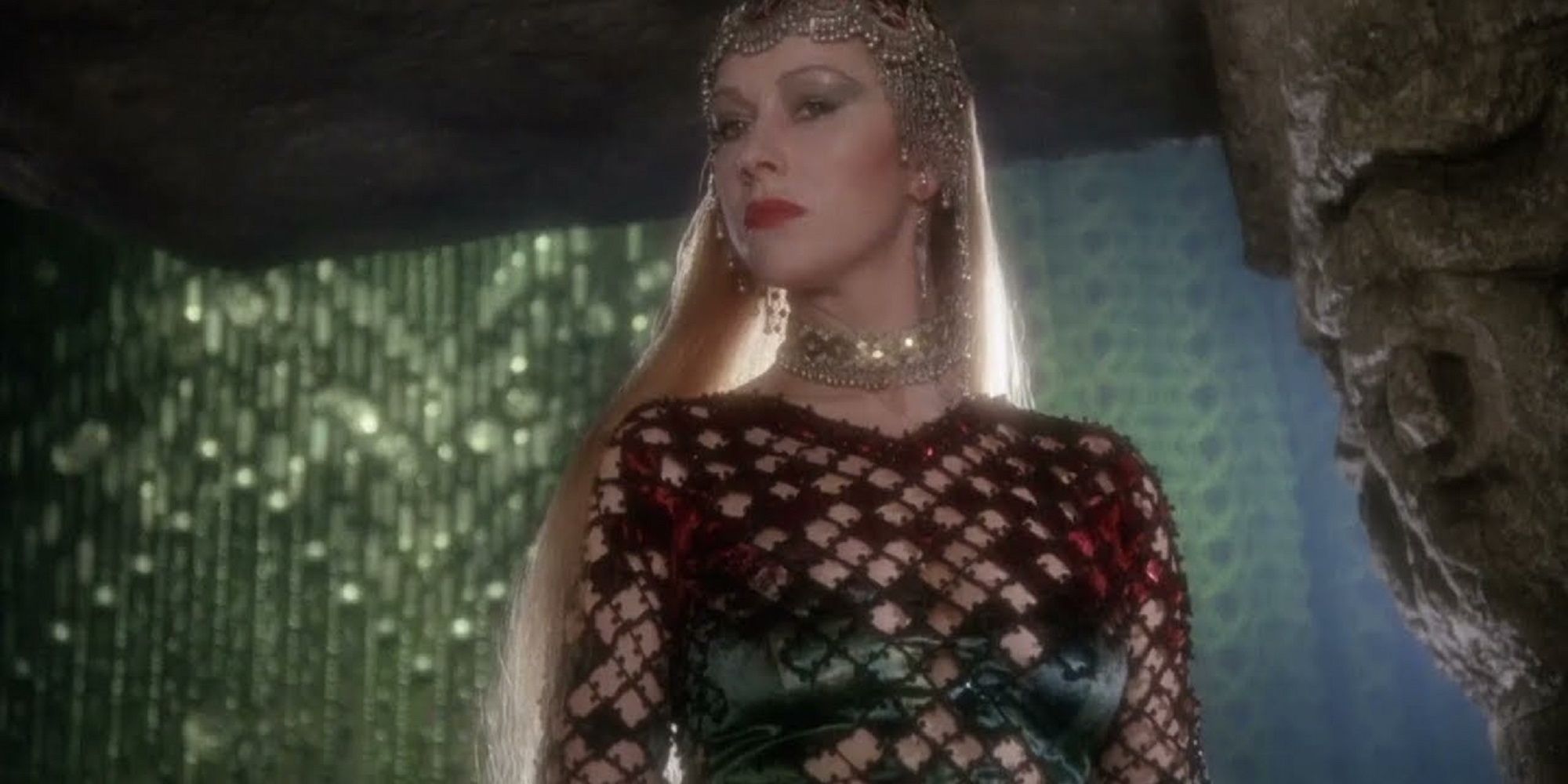 Helen Mirren dans le rôle de Morgana le Fay.