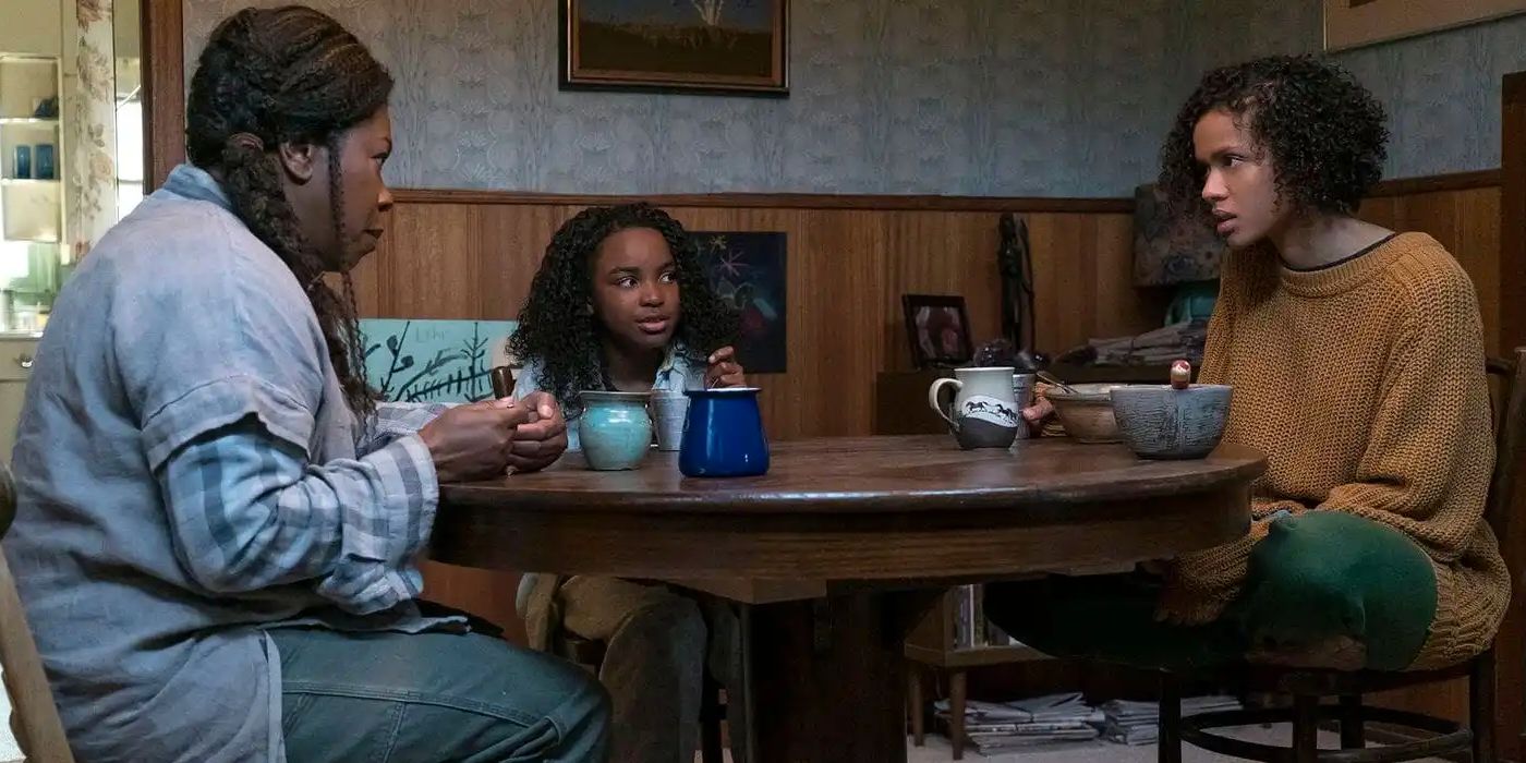 Gugu Mbatha-Raw, Lorraine Toussaint and Saniyya Sidney in Fast Color