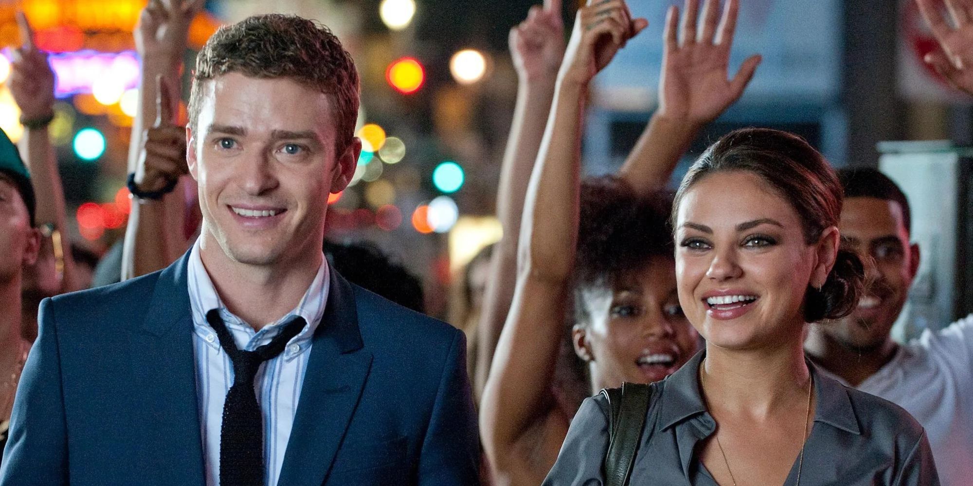 Jamie and Dylan from 'Friends With Benefits' standing together and smiling