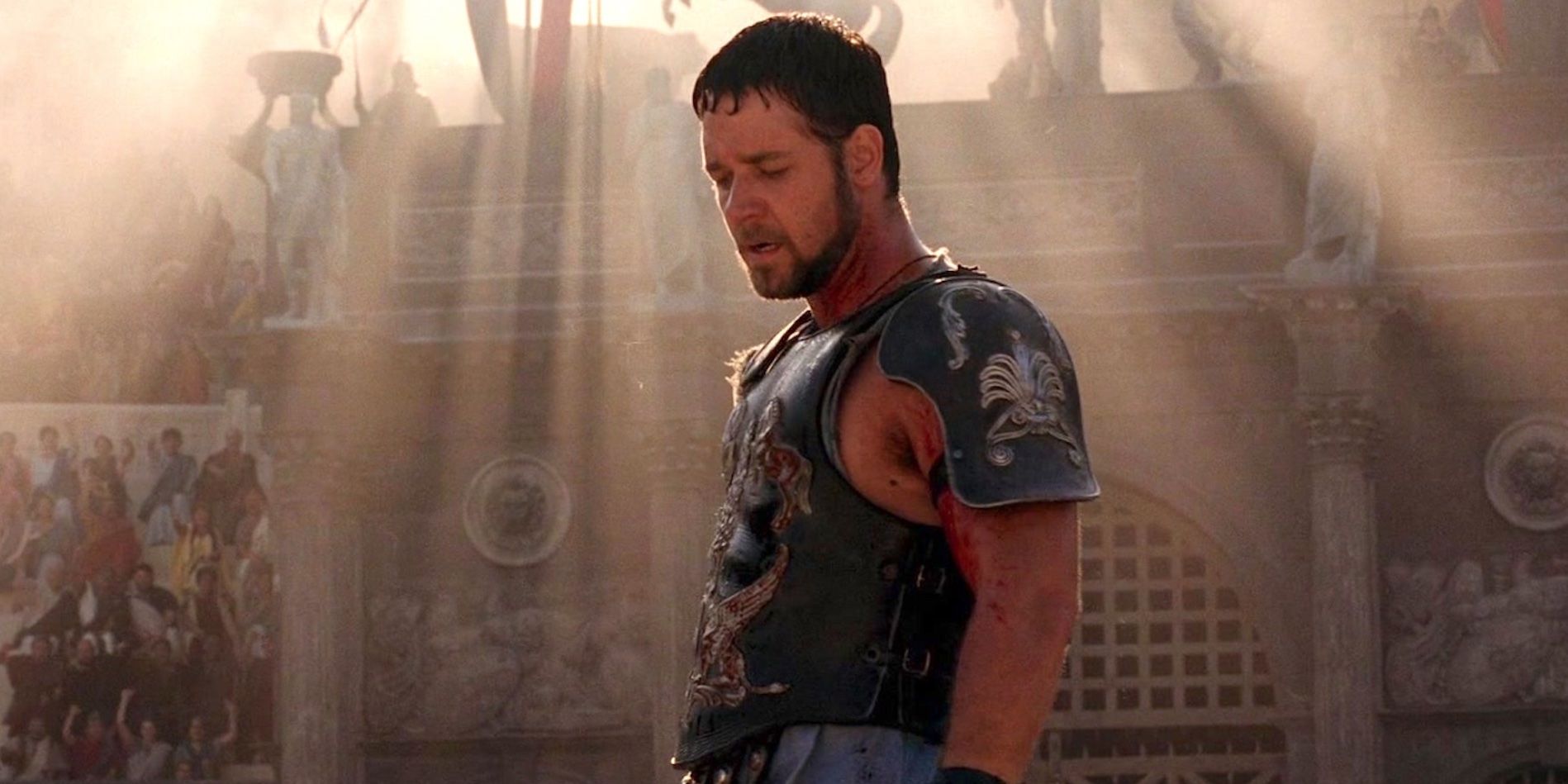 Maximus Decimus Meridius standing in the arena in 'Gladiator'