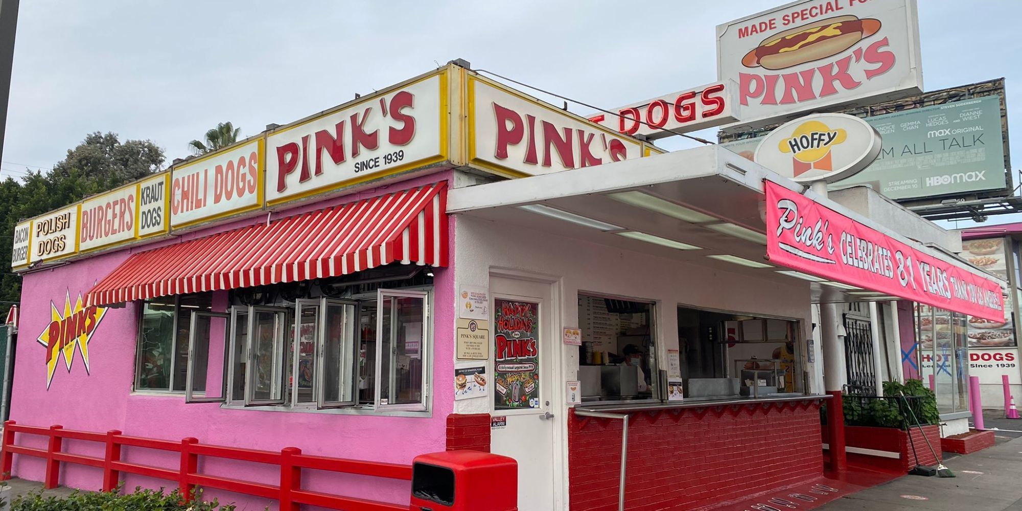 Pink's Hot Dogs in Los Angeles