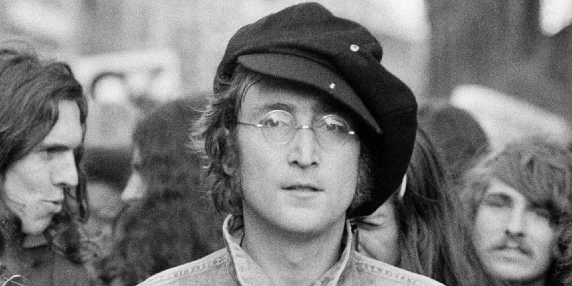 _115867680_lennon_75_gettyimages-107715151