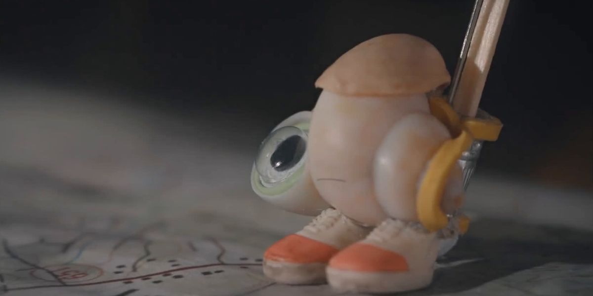 marcel-the-shell-with-shoes-on