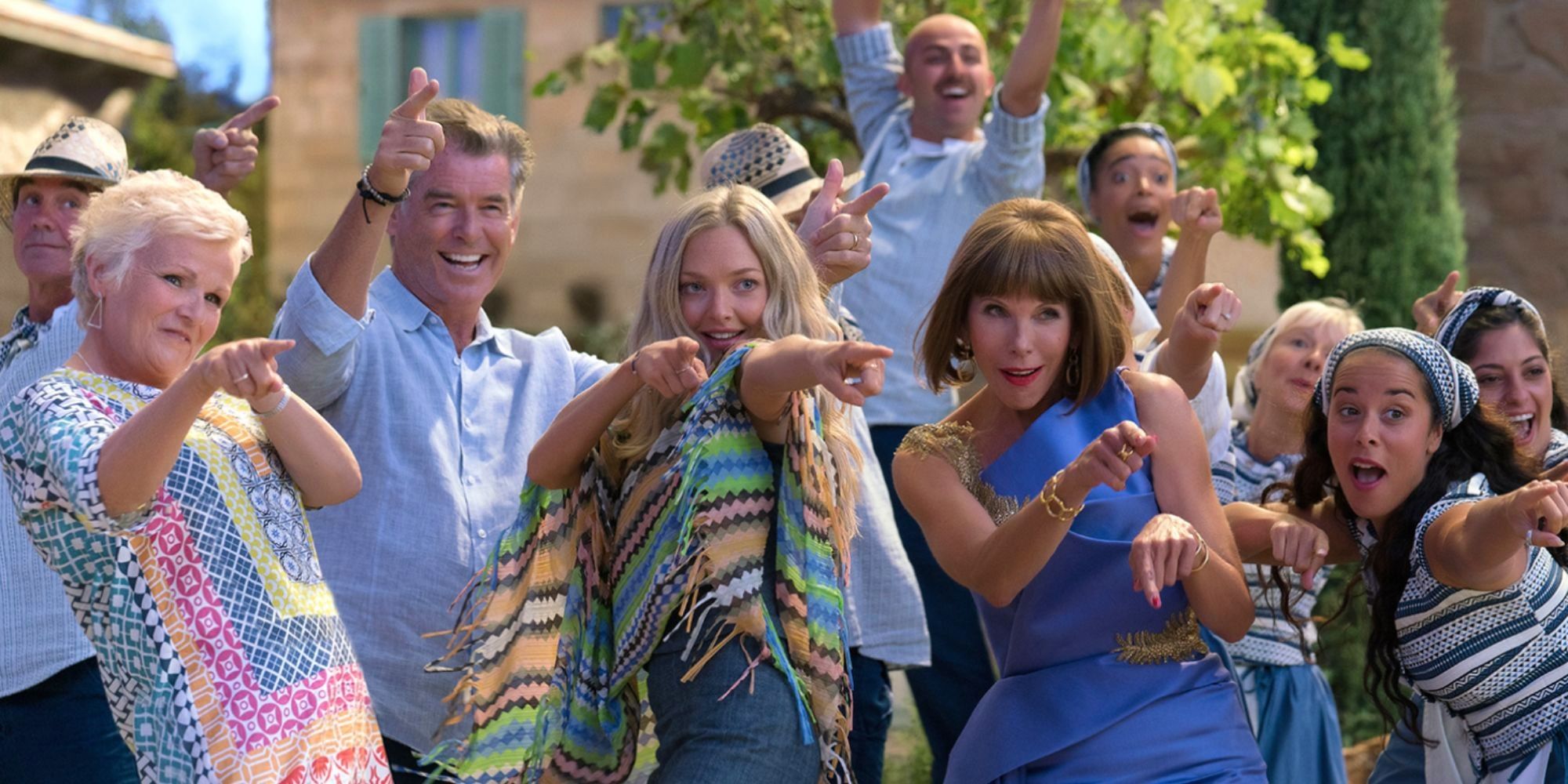Julie Walters, Pierce Brosnan, Amanda Seyfried and Christine Baranski singing Dancing Queen in Mamma Mia! Here We Go Again