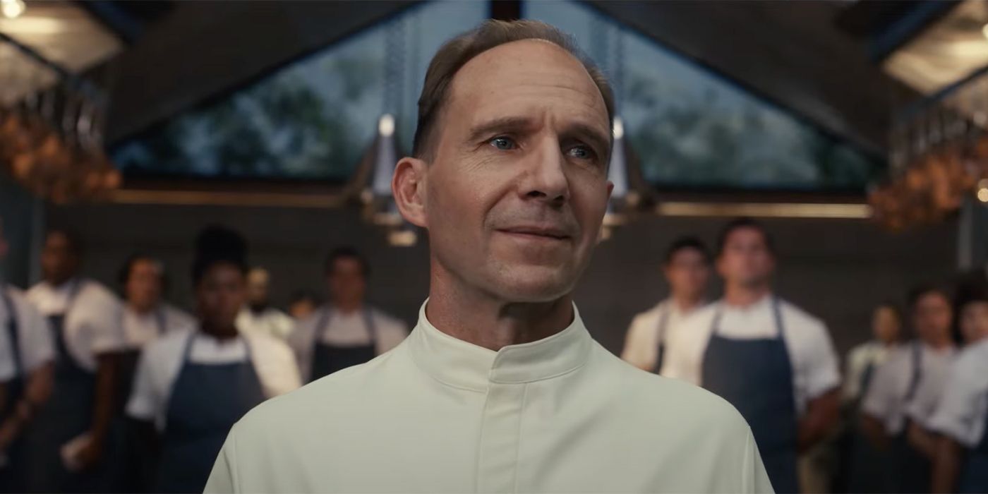 Ralph Fiennes as Chef Julian Slowik smiling softly in The Menu
