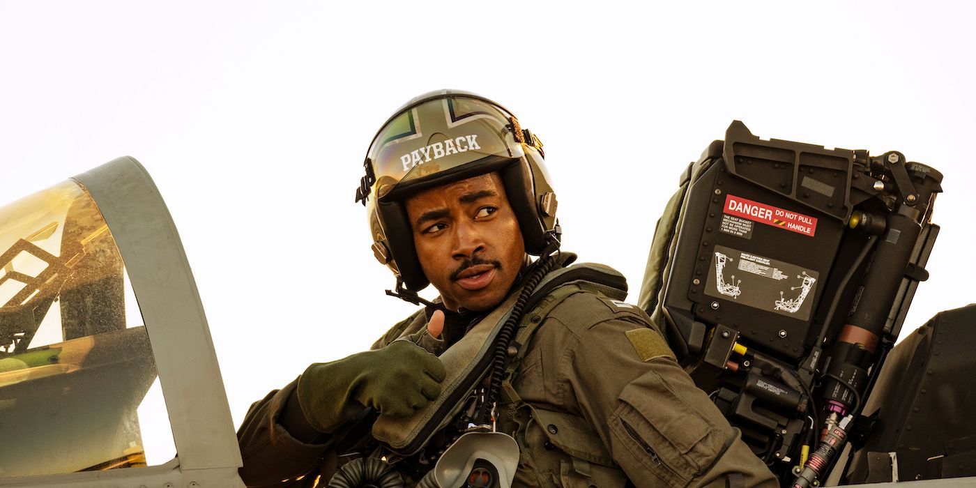 top gun maverick image jay ellis