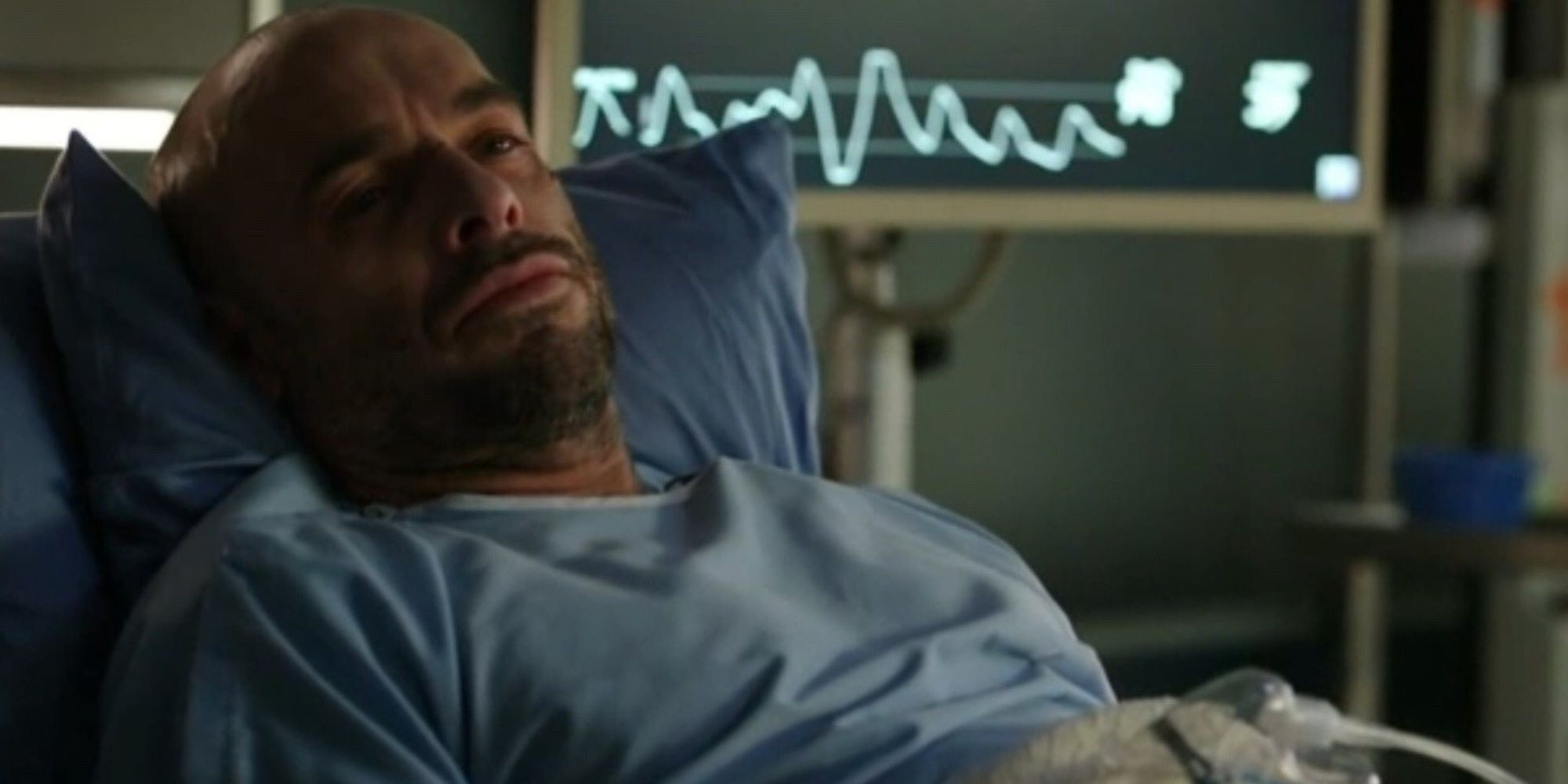 quentin lance in hospital before his death in arrow season six finale