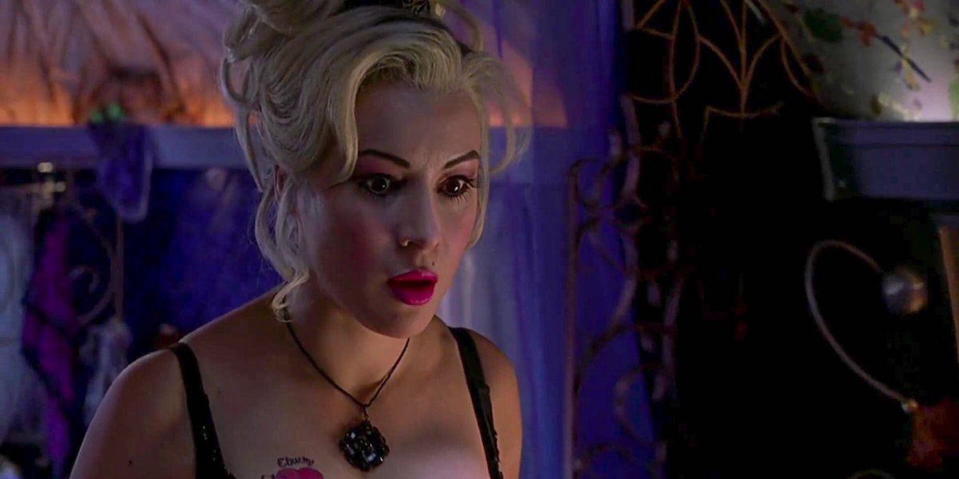 Jennifer Tilly as Tiffany Valentine in a dark room in Bride of Chucky