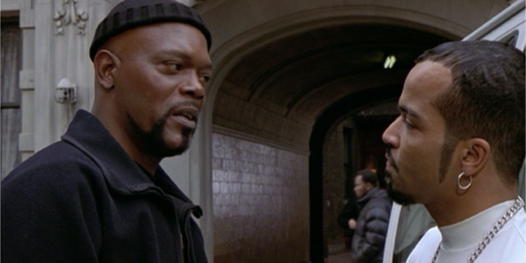 Samuel L. Jackson as Shaft and Jeffrey Wright as Peoples in Shaft (2000)