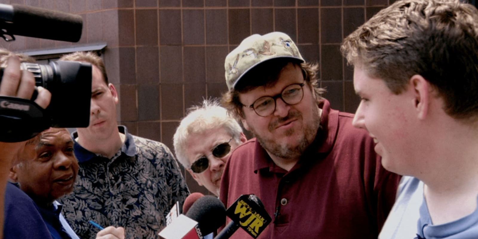 bowling for columbine, Michael Moore, Cameras, Victim, Journalists