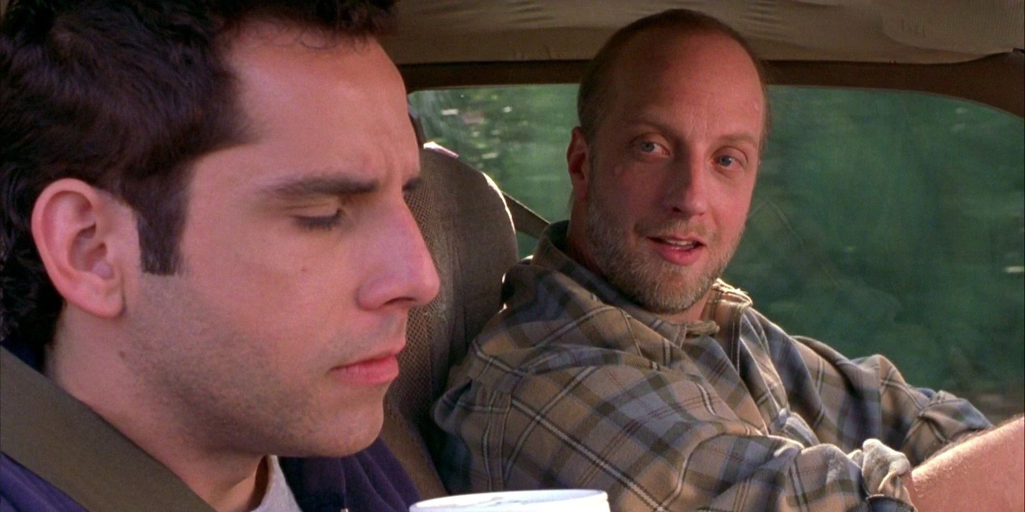 Ben Stiller as Ted Stroehmann and Chris Elliott as Dom Woganowski aka Woogie in There's Something About Mary